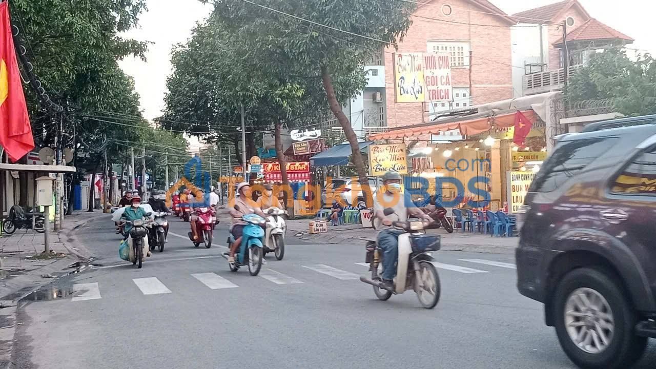 Nhà Phố Mặt Tiền Biên Hòa 490m² - Kinh Doanh Sầm Uất, Thu Nhập Hàng Tháng