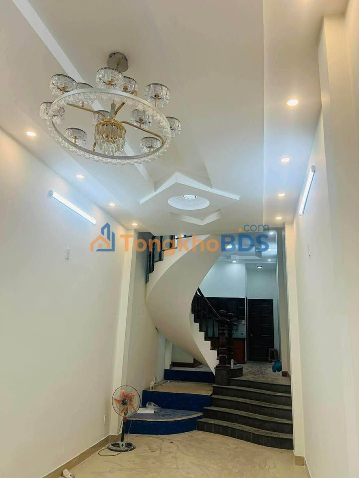 Nhà Mặt Tiền Kinh Doanh Dũng Sĩ Thanh Khê, Đà Nẵng - 63m² Giá 6.3 Tỷ