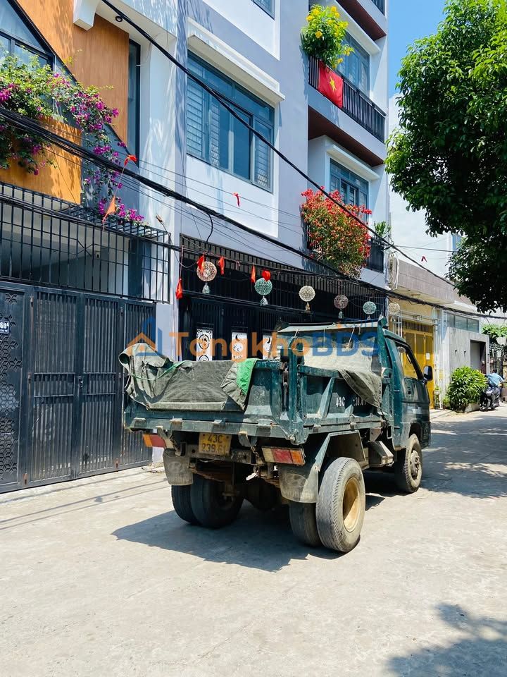 Đất nền Nguyễn Công Trứ 114m² 11 tỷ - Đường ô tô