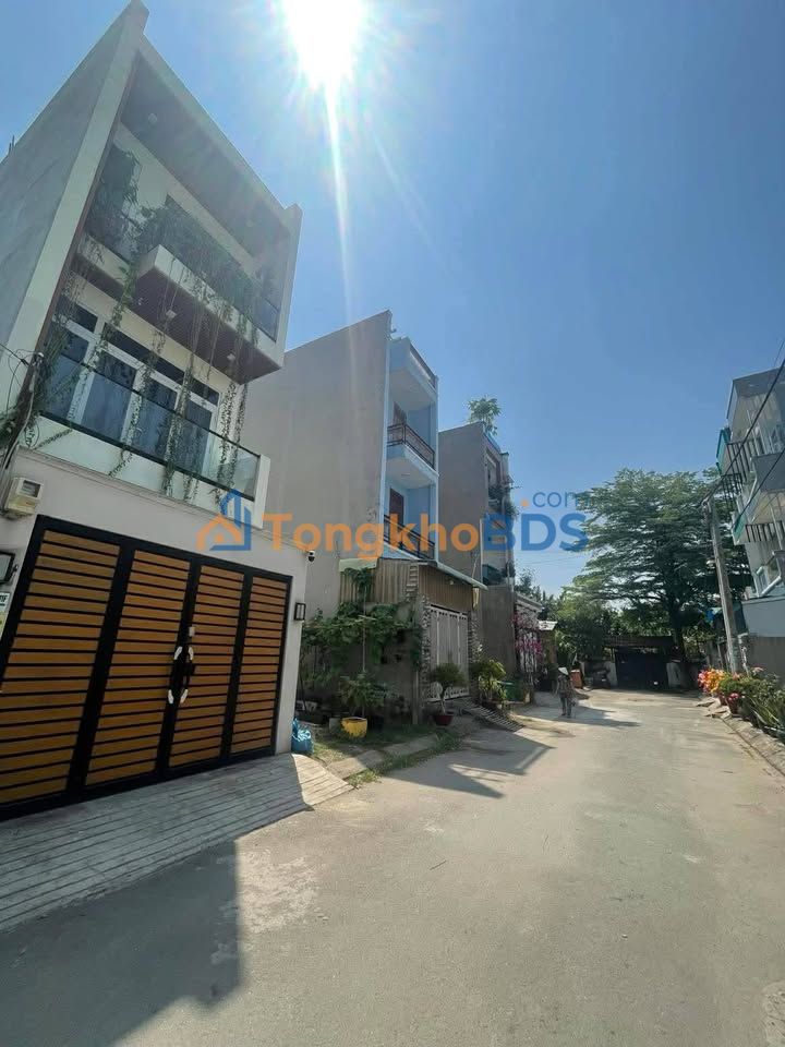 Nhà 3 Tầng Ngang 6m Giáp Quận 2 - Giá 6.65 Tỷ, Sẵn Sàng Vào Ở