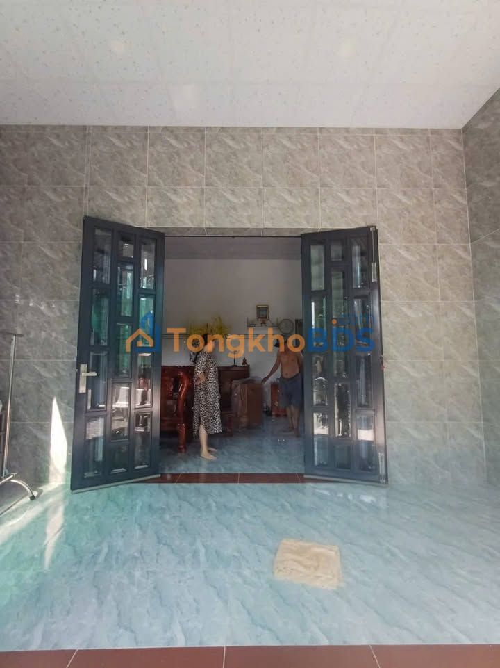 Nhà 129m² Sổ Hồng Phú Hưng, Bến Tre - Giá 950 Triệu