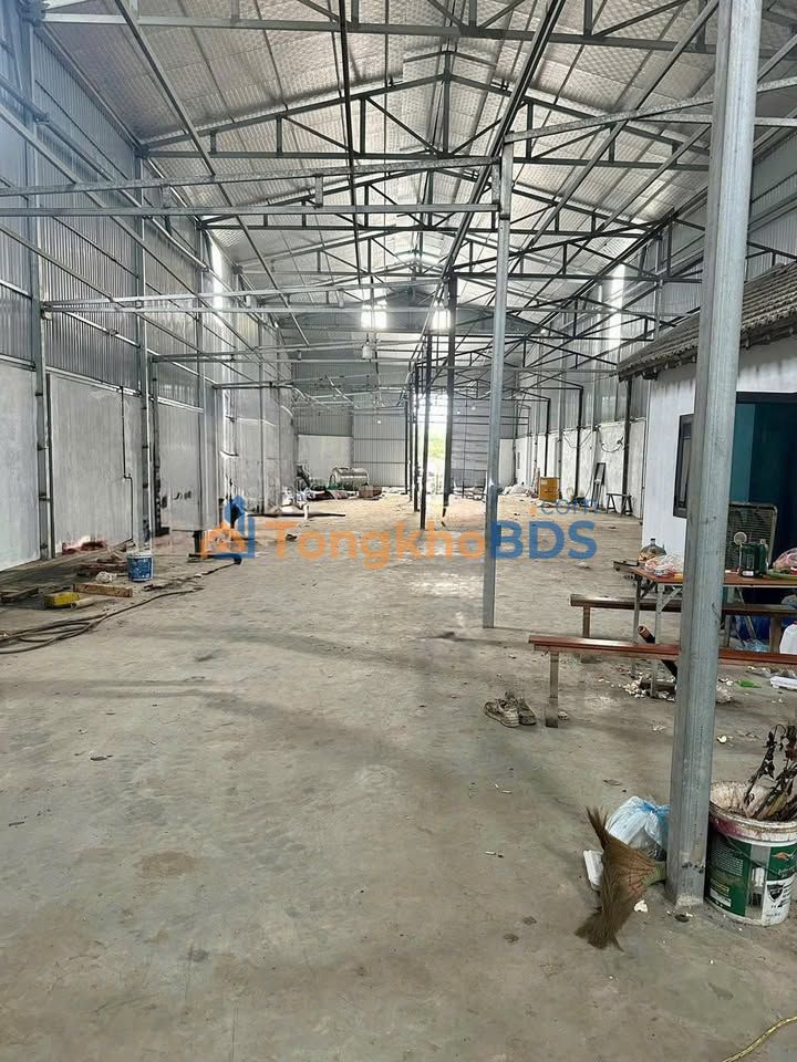 Cho thuê kho xưởng 500m² Hoài Đức - Container đỗ cửa, sẵn sàng hoạt động