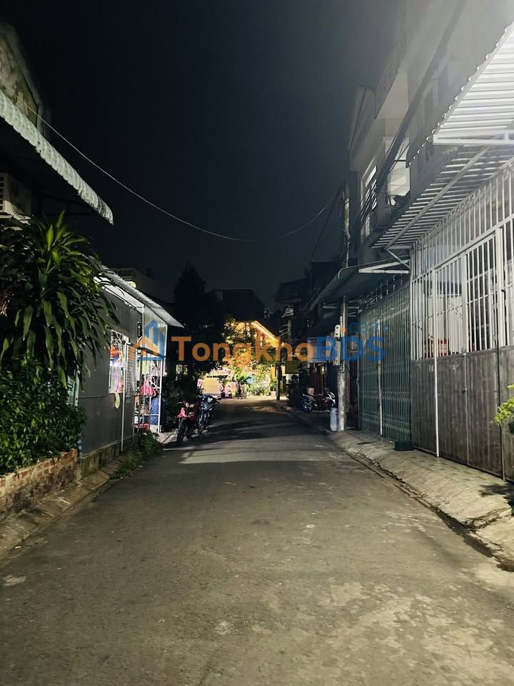 Nhà mặt tiền Dĩ An 100m² giá 3.9 tỷ - Mặt tiền kinh doanh