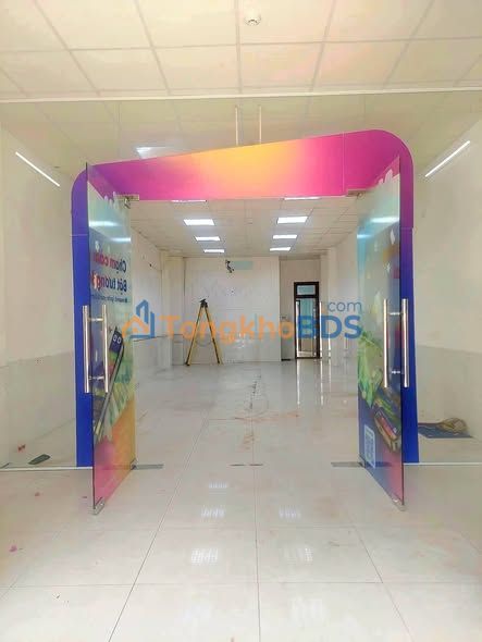Nhà phố Huỳnh Tấn Phát 200m² 17 triệu - Mặt tiền kinh doanh