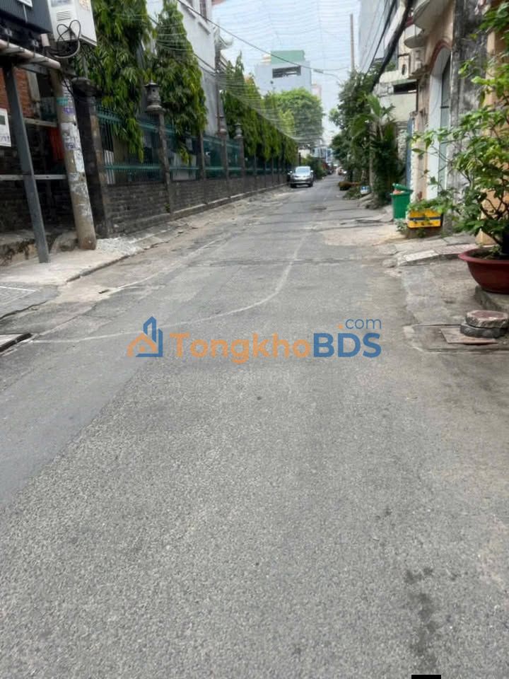 Nhà Đô Đốc Lộc 77m² 7.9 tỷ - Ô tô vào tận nhà, chính chủ