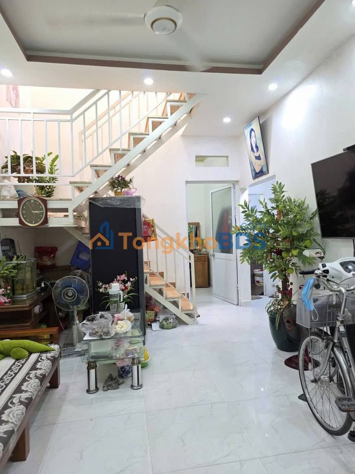 Nhà Dư Hàng Kênh 35m² giá 1,75 tỷ - Chính chủ bán