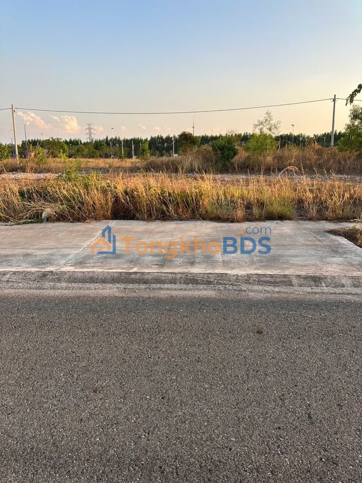 Bán Gấp 2 Lô Liền Kề Becamex 150m² Sổ Sẵn - Vị Trí Vàng Thủ Dầu Một