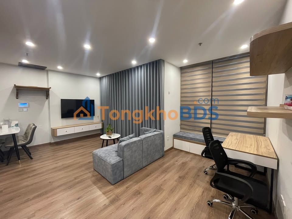 Căn hộ Vinhome Smart City Tây Mỗ 64m² giá 13.5 triệu - View đẹp, full nội thất