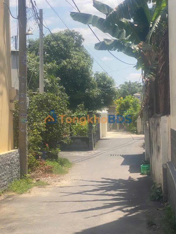 Nhà riêng Hóc Môn 200m2 8 tỷ - Chính chủ bán sẵn sàng ở