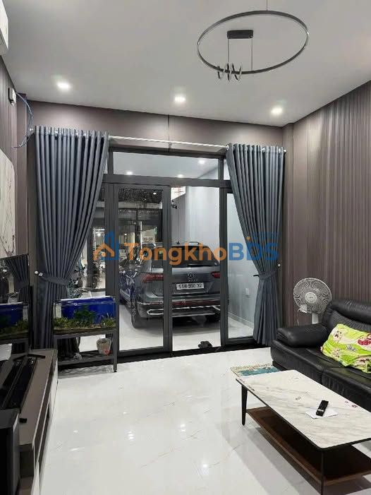 Nhà mặt tiền D11 Tân Phú 99.6m² 14.8 tỷ - Ô tô vào nhà