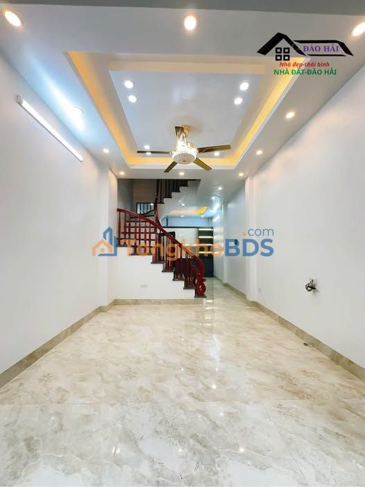 Nhà 3 tầng Thái Bình Trần Hưng Đạo 34m² 2 tỷ - Ô tô vào tận nhà