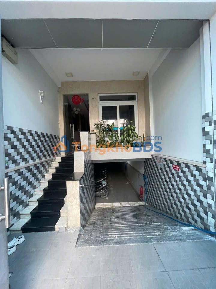 Nhà Tây Thạnh 70m² giá 12.2 tỷ - Ô tô vào tận nhà