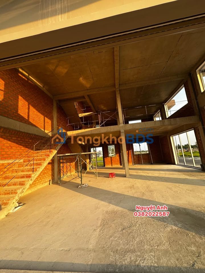 Shophouse 90m² mặt tiền đường 14m, Ninh Kiều - Kinh doanh sầm uất