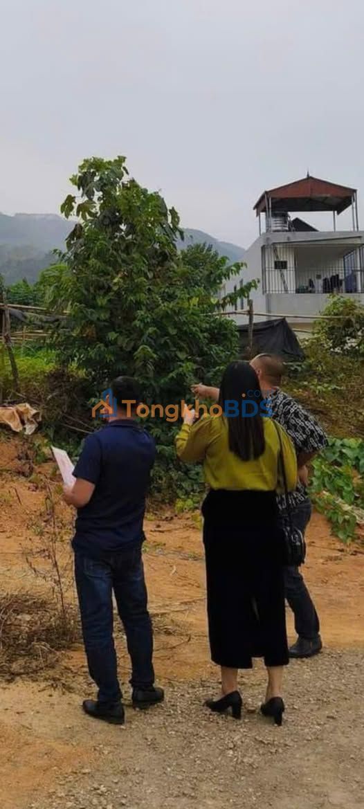 Đất nền Hoa Ban, Lào Cai 100m² - Sổ đỏ sẵn, giá chỉ 7xx triệu