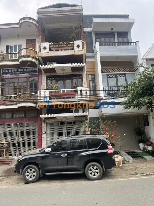 Cho thuê nhà 3 tầng mặt tiền đường Khánh Yên, gần Ga Lào Cai - Giá 6 triệu/tháng