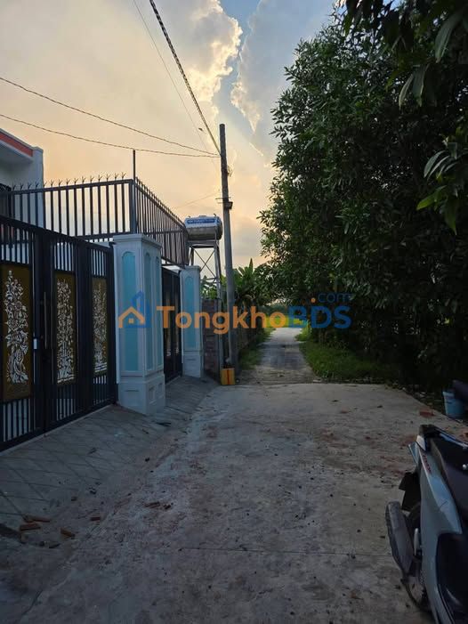 Nhà 91m² Vĩnh Cửu, Đồng Nai - Sổ Riêng, Giá 1.5 Tỷ, Ô Tô Vào Nhà