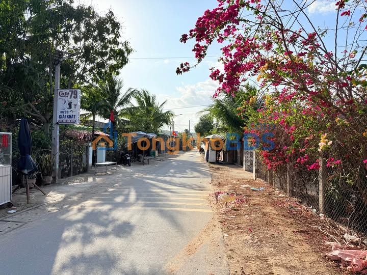 Bán Đất Lô Góc 331.6m² Đường Ô Tô Gần KCN Dốc Đá Trắng - Giá 2.1 Tỷ