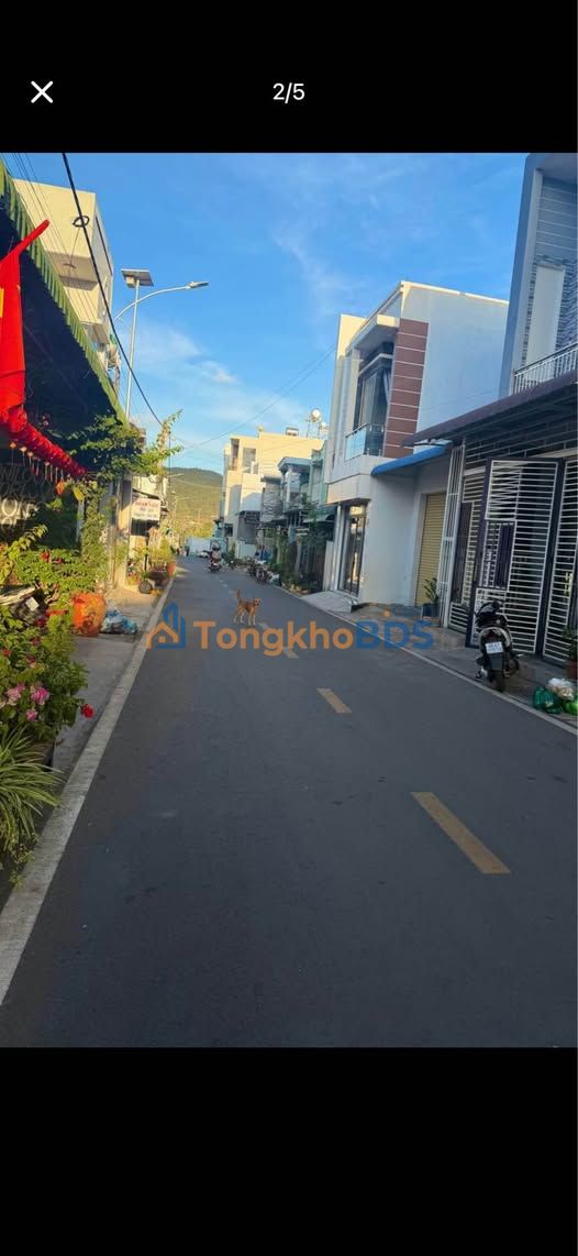 Nhà Phố Mặt Tiền Bế Văn Đàn, Đức Trọng - 286m², 3.7 Tỷ