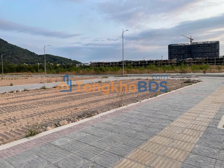 Tái định cư Phú Mỹ BR-VT: Đất thổ cư 370m² mặt tiền đường lớn - Sổ hồng sẵn