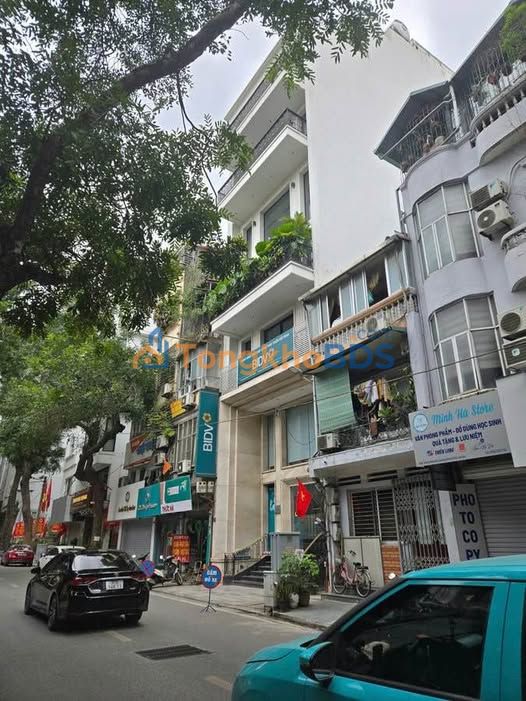 Nhà mặt phố Lý Nam Đế Hoàn Kiếm 150m² 185 tỷ - Mặt tiền kinh doanh