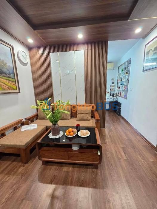 FrontHouse Dong Da 140m2 5 ty - O to vao tan nha