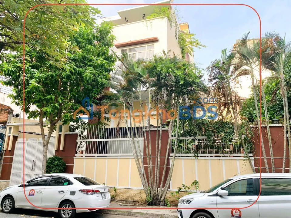 Townhouse Hồ Ngọc Cẩn Tân Phú 200m² 32 tỷ - Vị trí đắc địa
