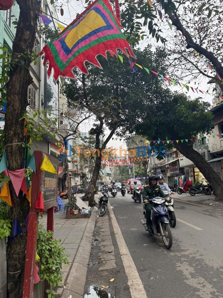 Nhà Mặt Phố Sơn Tây 59.3m² - Vị Trí Vàng Ba Đình, Giá 25.8 Tỷ