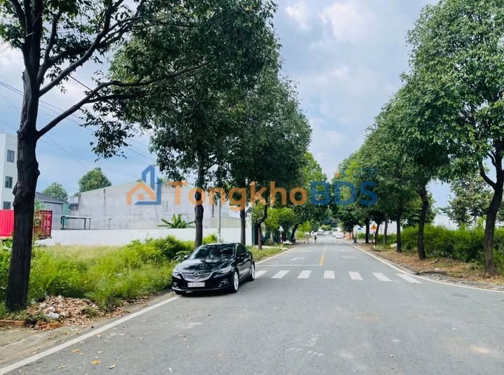 Đất nền Phú Tân 450m² - Mặt tiền đường nhựa 8m - Giá 8,x tỷ