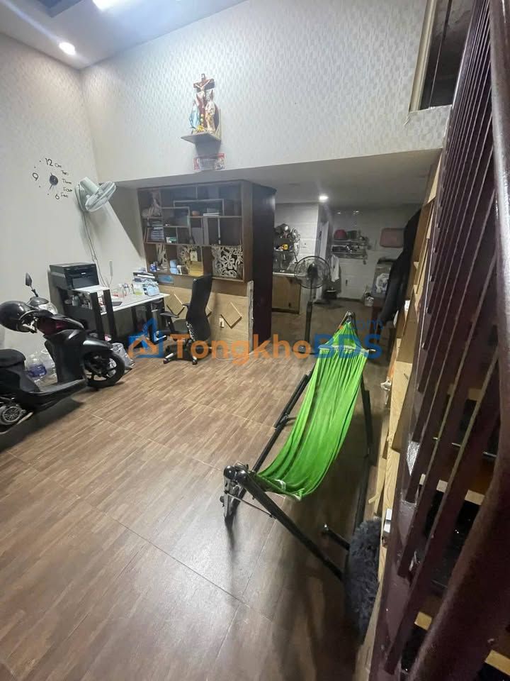 Bán Gấp Nhà 1.2 Tỷ, 40m² Tại Hóc Môn - Gần Chợ Bà Điểm, Sẵn Ở Ngay