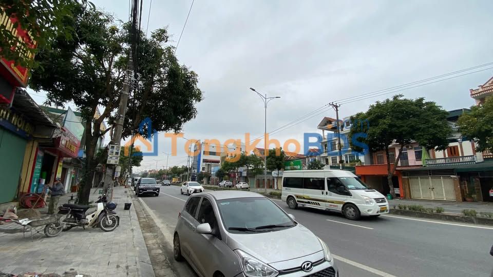 Bán Đất Tặng Nhà 2 Tầng MT Trần Hưng Đạo, Nam Định - 120m², Kinh Doanh Sầm Uất