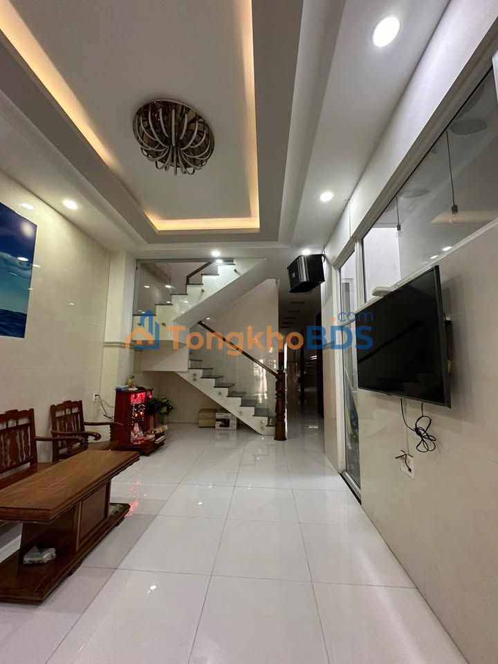 Nhà 2 tầng Tô Vĩnh Diện 200m² 122tr/m² - Chính chủ bán