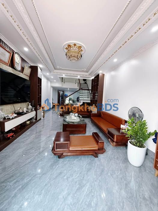 Nhà 3 Tầng Nguyễn Trãi, Hà Giang - 127m² Giá 3.95 Tỷ
