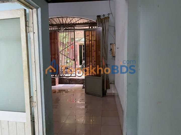 Cho thuê nhà Hóc Môn 40m² giá 3.5 triệu - Sạch sẽ, có gác lửng