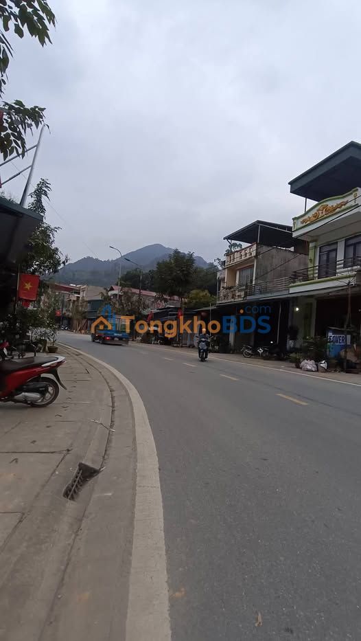 Bán Gấp Nhà Cấp 4 Mặt Tiền Phùng Hưng Mới, Hà Giang - 130m² Full Thổ Cư