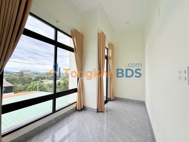 Shophouse Đặng Trần Côn Pleiku 150m² 3 tỷ - Mặt tiền kinh doanh