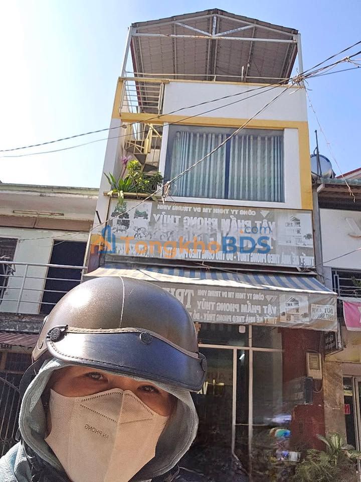 Nha pho Binh Hung Hoa 97m2 8.99 ty - Mat tien kinh doanh