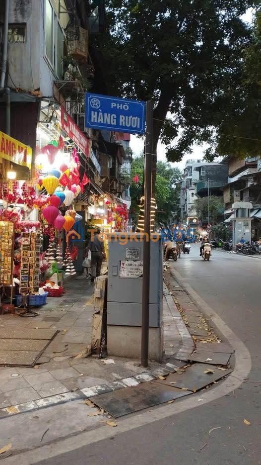 Cho thuê kho 14 Hàng Rươi, Hoàn Kiếm - Giá tốt, vị trí đắc địa