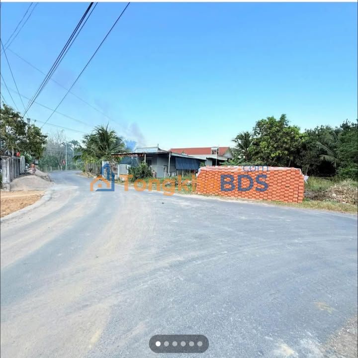 Đất Lô Góc 2 Mặt Tiền Suối Cát 143.6m² - Giá 660 Triệu