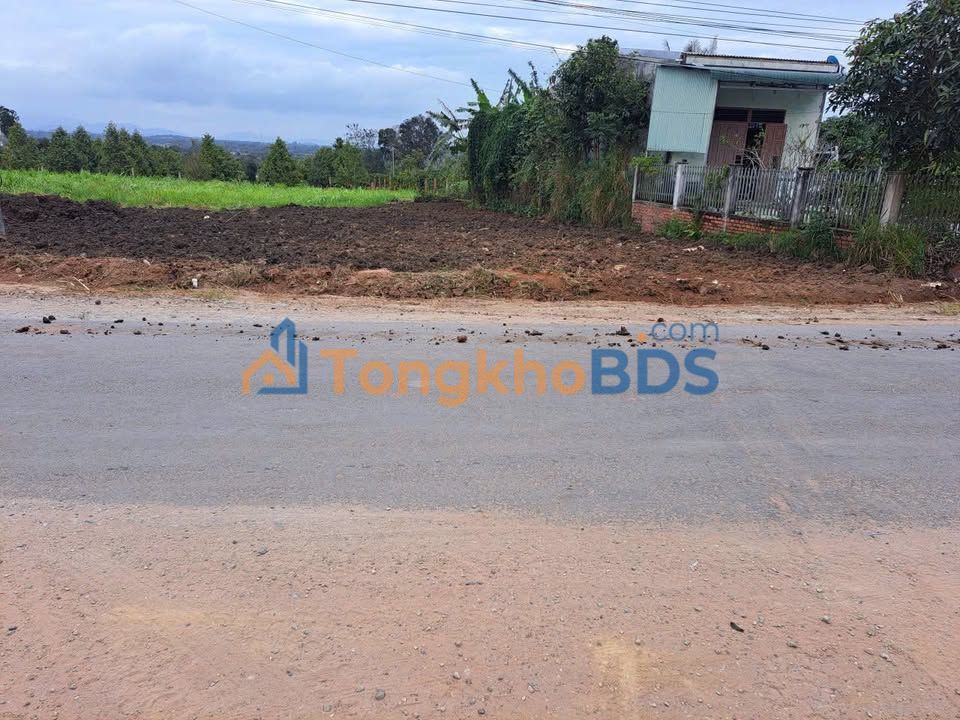 Đất nền Thôn 8 Ea Kar 696m² 1 tỷ - Sổ đỏ thổ cư