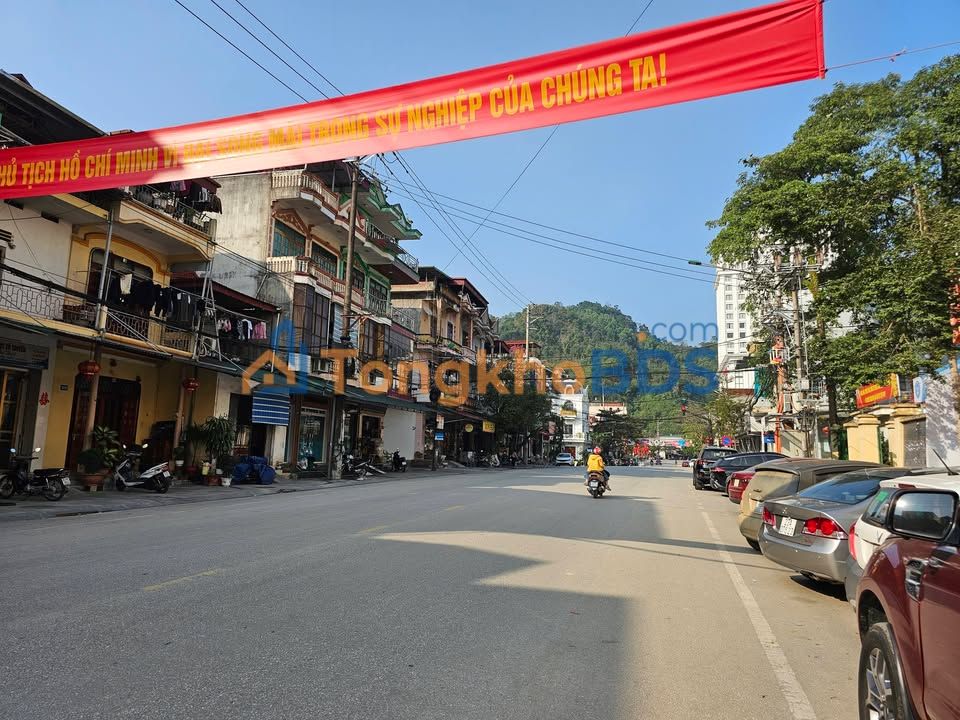 Nhà 3 Tầng Mặt Tiền Trần Phú, Hà Giang - Dòng Tiền 80tr/năm