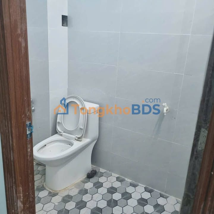 Nhà nguyên căn Quận 6 Hẻm Hồng Bàng 33m² 5 triệu - Sẵn sàng ở ngay