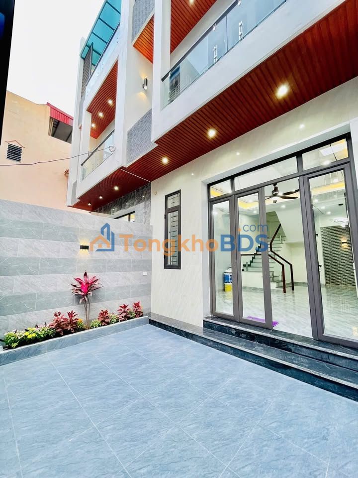 Nhà Trầm Cá Nguyễn Tri Phương 60m²/2,68 tỷ - Sẵn ở