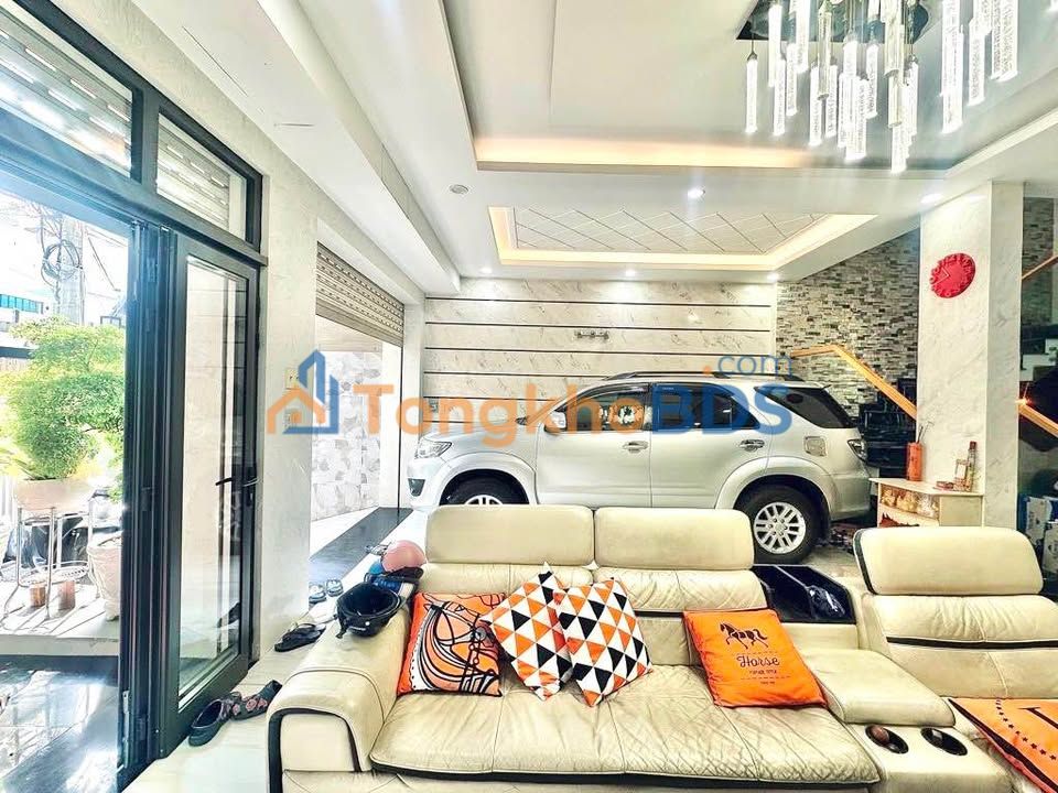 Townhouse Tân Phú 154m² 15.x tỷ - Sẵn sàng ở ngay