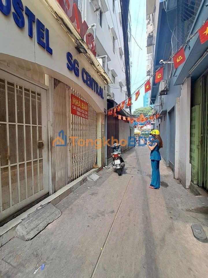 Nhà Lê Lai, Q.1 60m² giá 19.5 tỷ - Oto vao tan nha