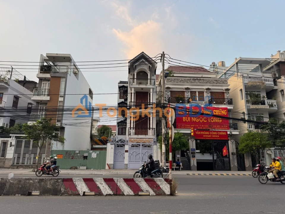 Nhà phố Lương Định Của 132m² giá 59 tỷ - Mặt tiền kinh doanh