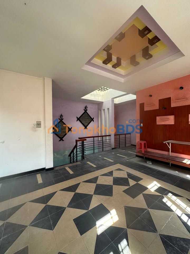 Nhà phố Tân Hiệp Hóc Môn 277m² 8.6 tỷ - Mặt tiền kinh doanh