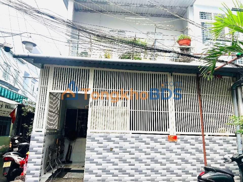 Nhà Quận 4 hẻm Tôn Thất Thuyết 66m² 4,39 tỷ - Chính chủ bán gấp