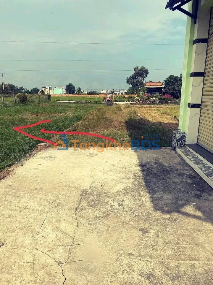 Đất Thổ Cư Hóc Môn 40m² - Sổ Đỏ Sẵn Sàng, Giá 200 Triệu