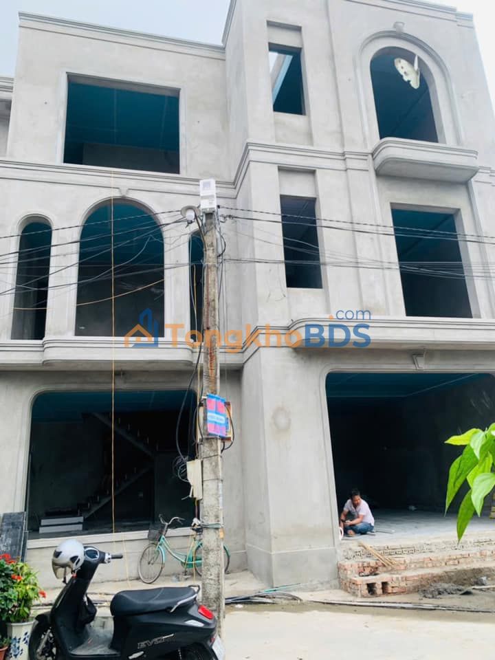 Bán Gấp Nhà 3 Tầng Hà Phú, Hoà Bình - 58m2, 3PN, Oto Đỗ Cửa