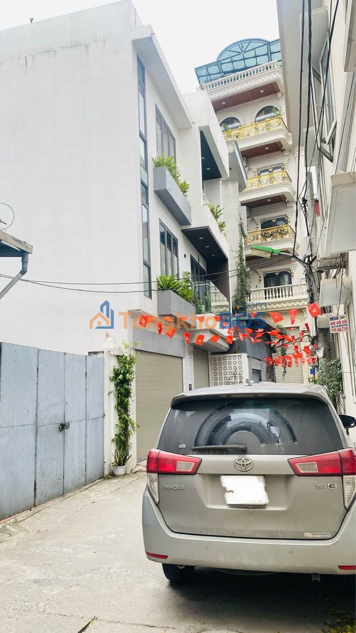 Nhà Cổ Linh 36m² 3 Tầng - Giá 6.5 Tỷ, Sẵn Sàng Đón Chủ Mới